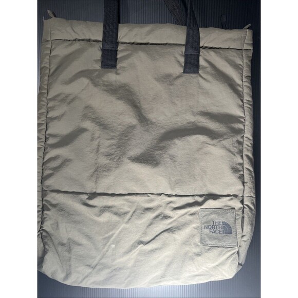 THE NORTH FACE CITY VOYAGER  Water Repellent Tote Bag Lightweight Green - Picture 2 of 14